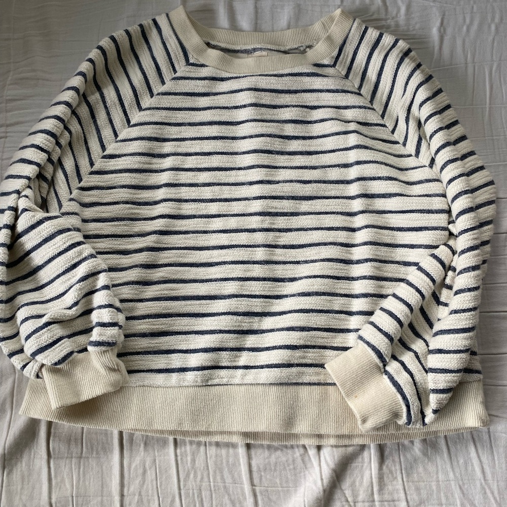o’neil, girls size large, white, good condition